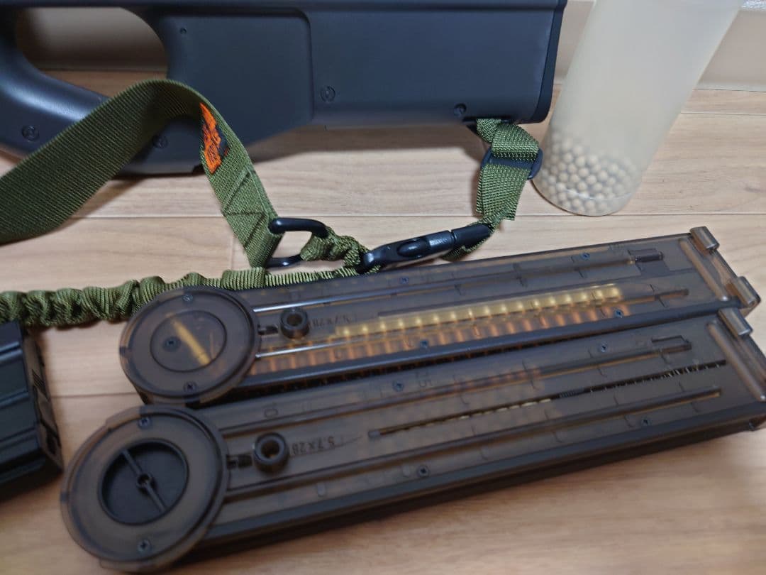 東京マルイ　P-90 TR 電動マシンガンセット