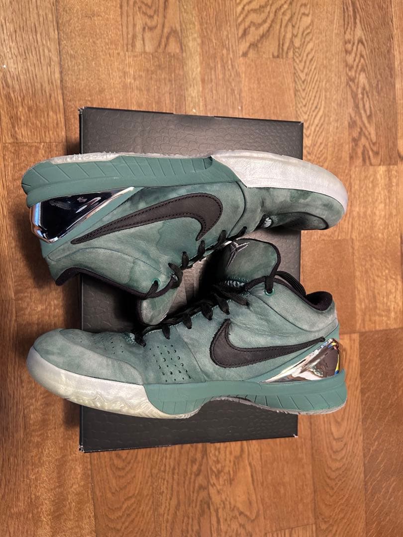 Nike Kobe 4 シューズ