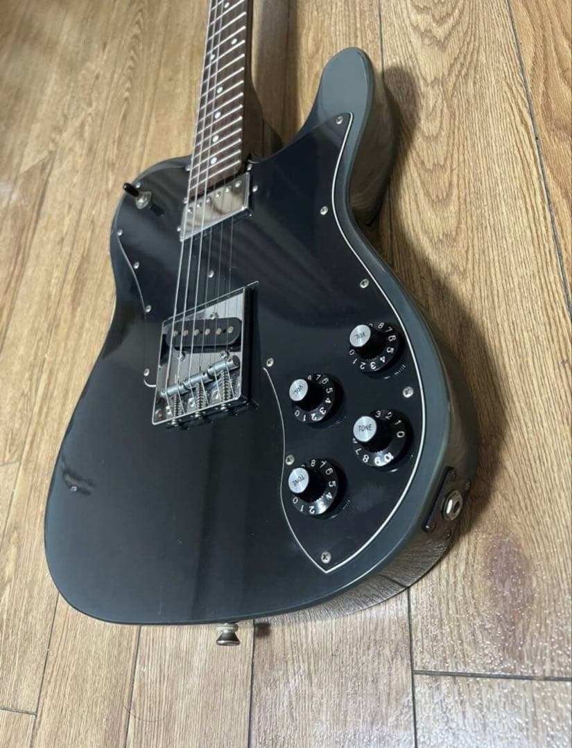 逆アンティグアカラーのテレキャスターカスタム