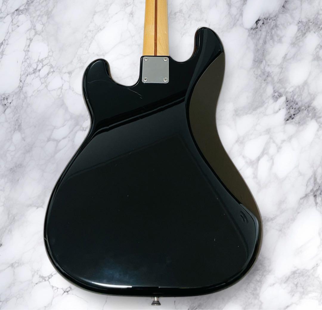 (美品) Fender Japan Precision Bass ブラック色