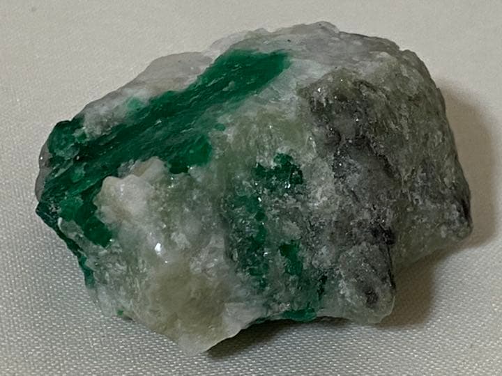 エメラルド　24g