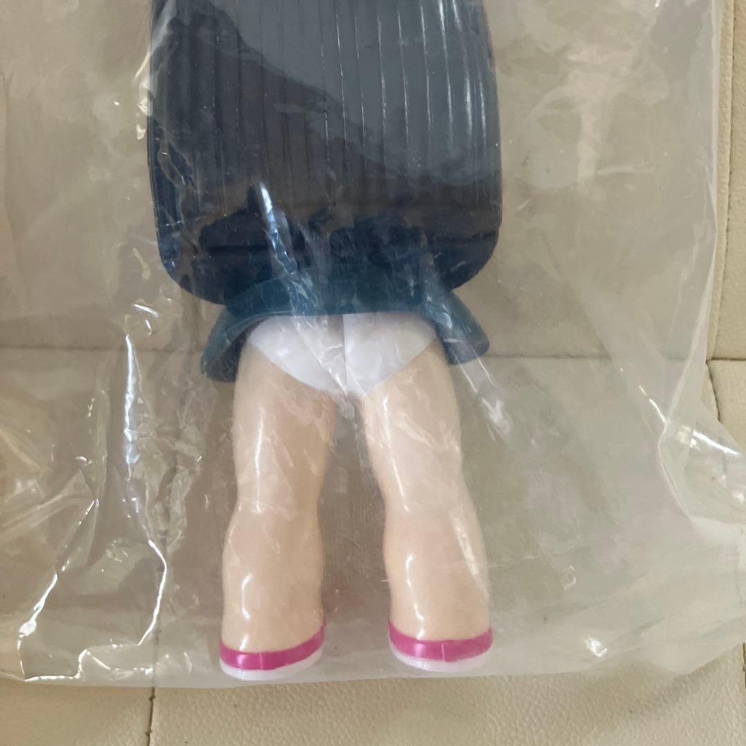 GRAPE BRAIN マッシモ！手の目少女にぎるちゃん あいいろ藍色 ソフビ