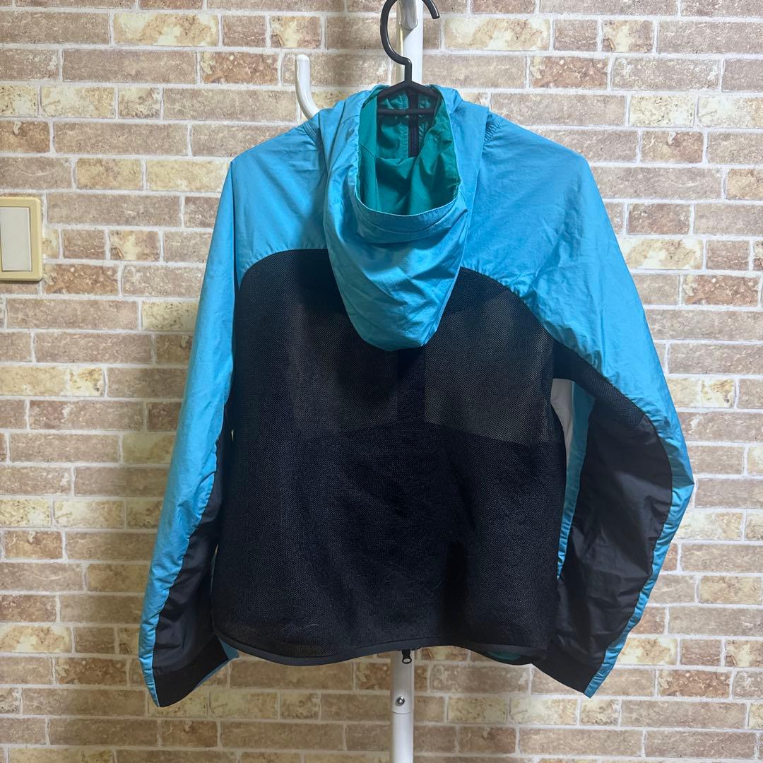 ナイキ　Nike パーカー M 青/白/黒　通気性◎ ランニング