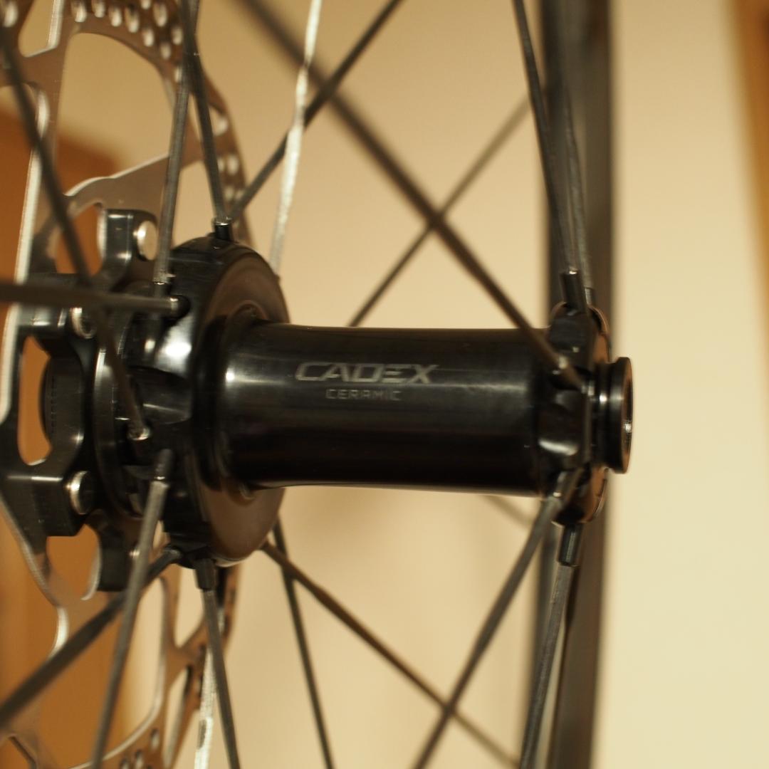 CADEX 36 ディスク チューブレス シマノ カーボンホイール 11/12t