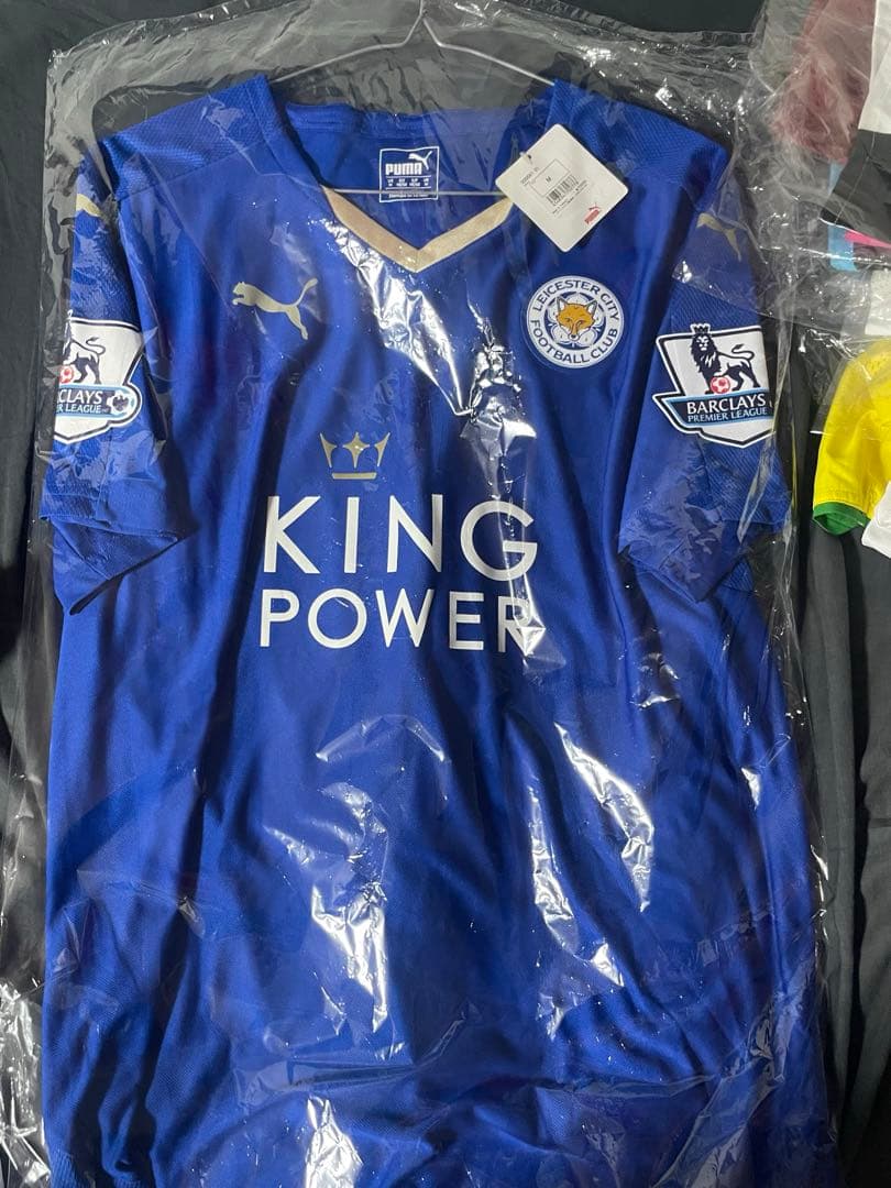 岡崎　レスター　ホームユニフォーム