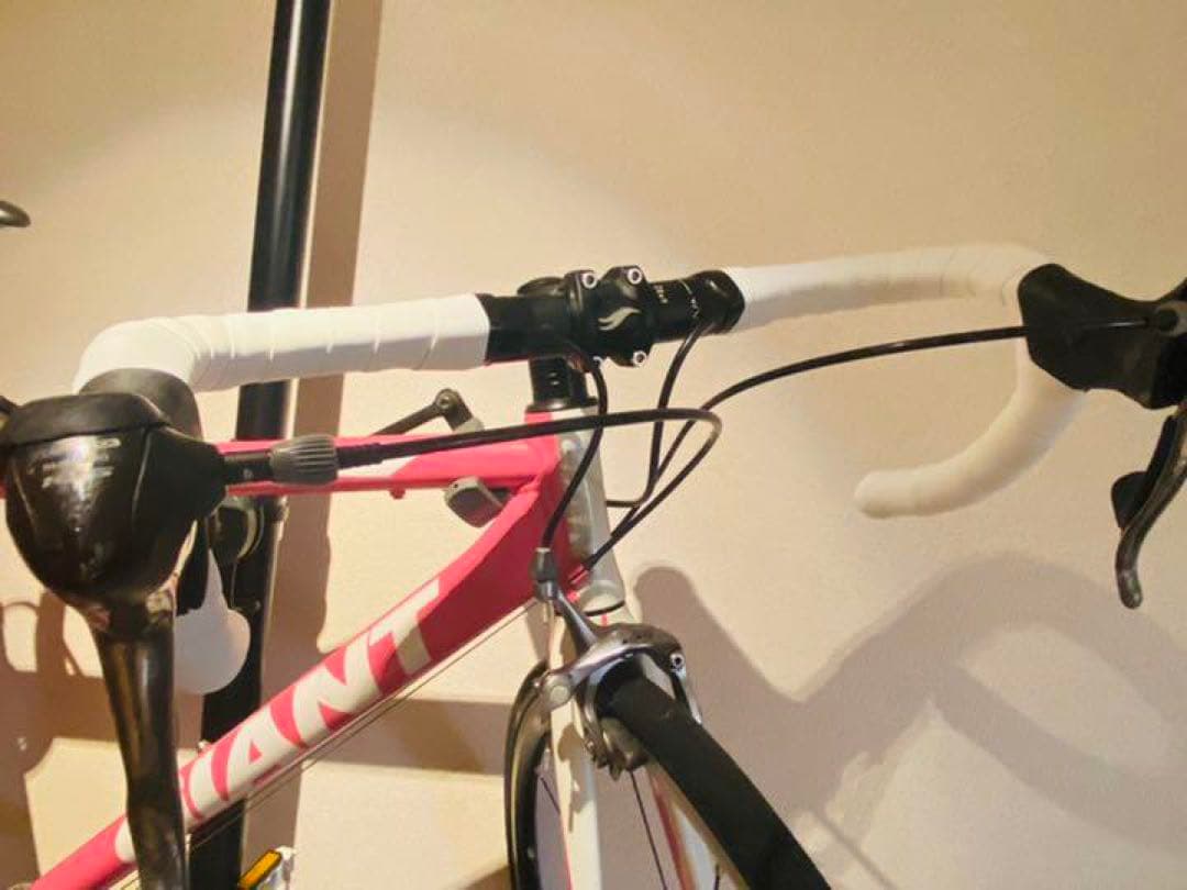 ピンク　ロードバイク　ジャイアント　105変速