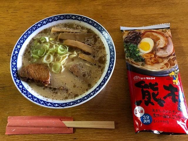 大特価￥10200　マルタイ熊本黒マー油とんこつラーメン