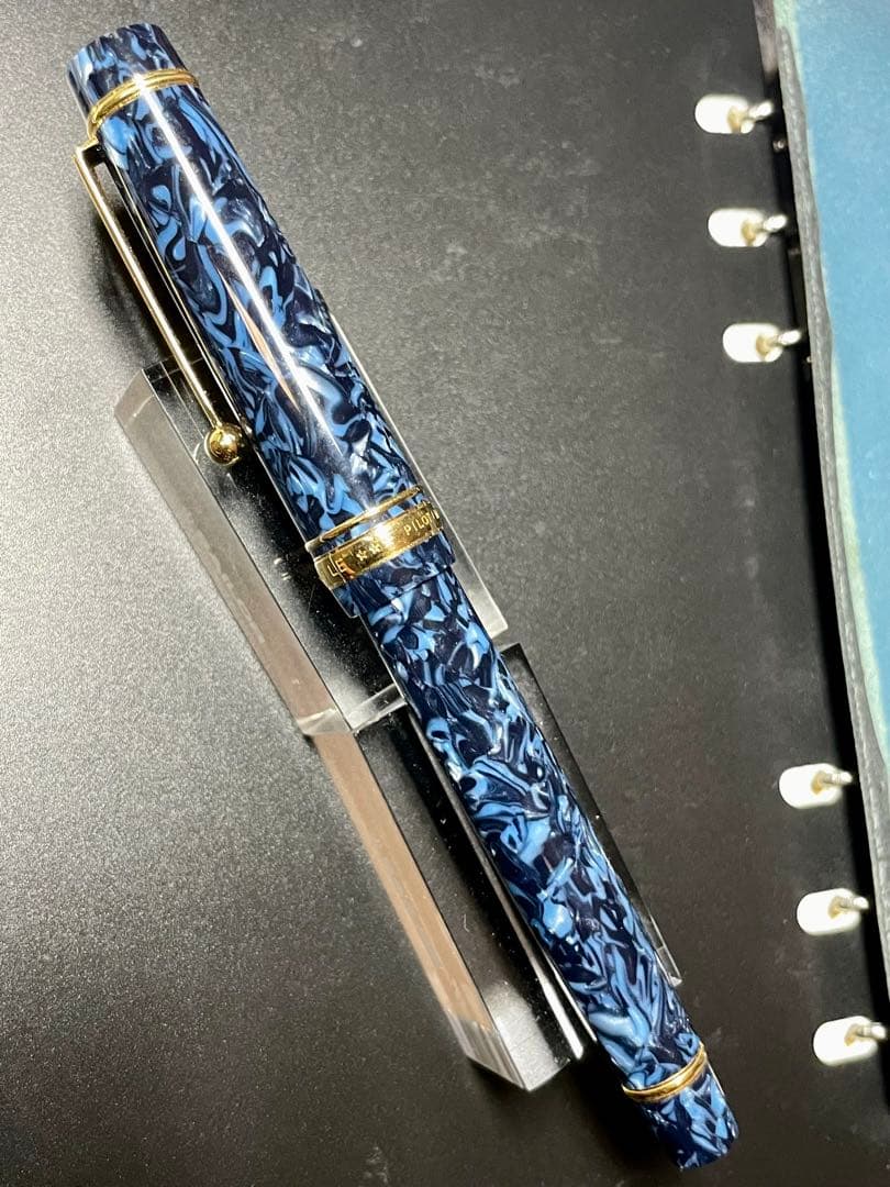 廃盤　レア　パイロット　万年筆　カスタムレガンス1 ブルー　F