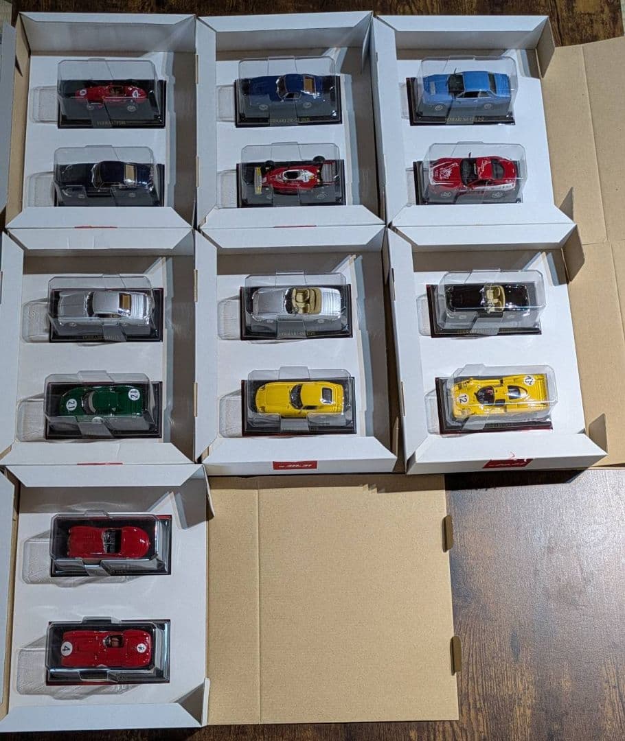 アシェット フェラーリコレクション32台(ミニカーは未開封)