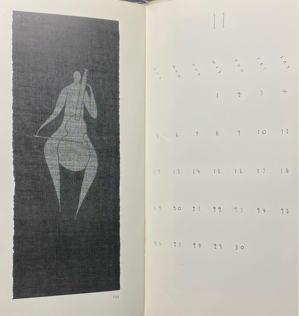 望月通陽　草木染めタペストリー　「奏でる器」からー　「バンドネオン」