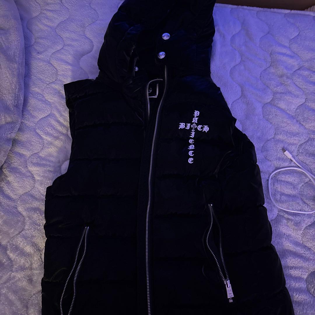 アダムスジャグラーダウンベスト