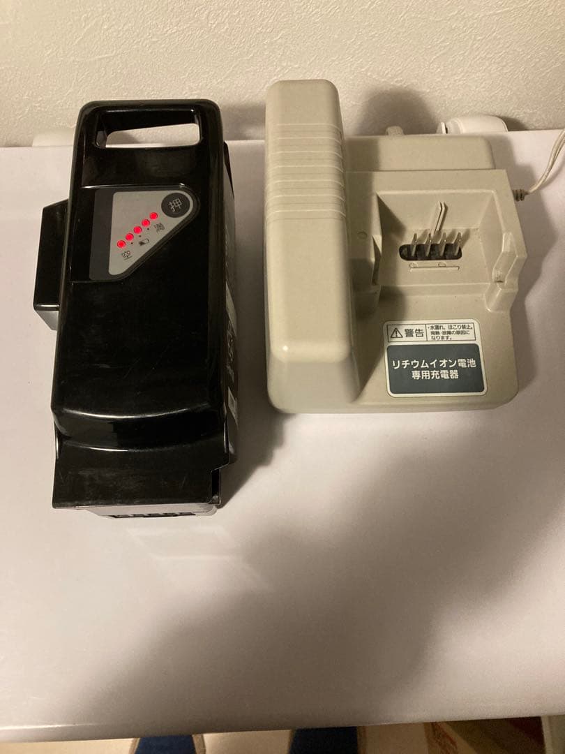 ブリヂストン アシスタ 24インチ バッテリー充電器付属(鍵2本)電動自転車