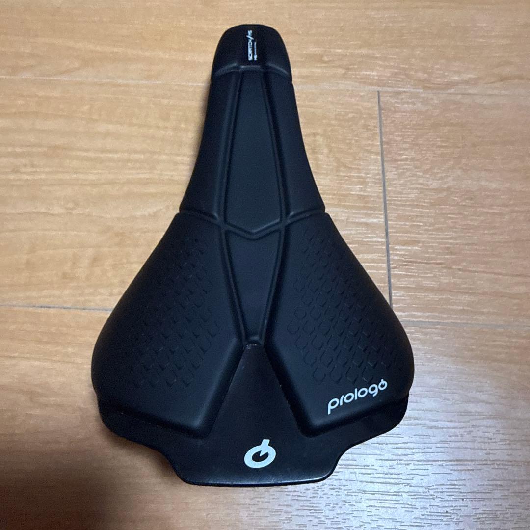 Prologo Scratch M5 サドル 使用少なめ