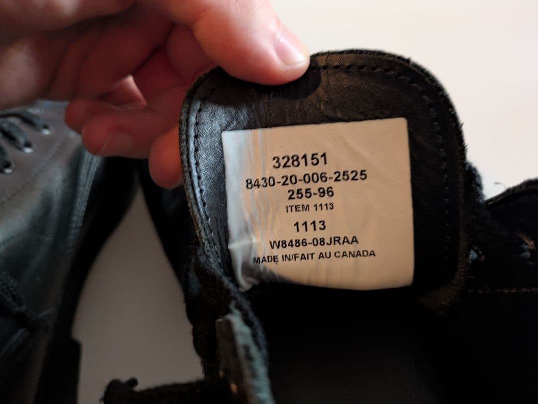 カナダ軍　コンバットブーツ　ミリタリーブーツ ブラック レザー　25.5cm
