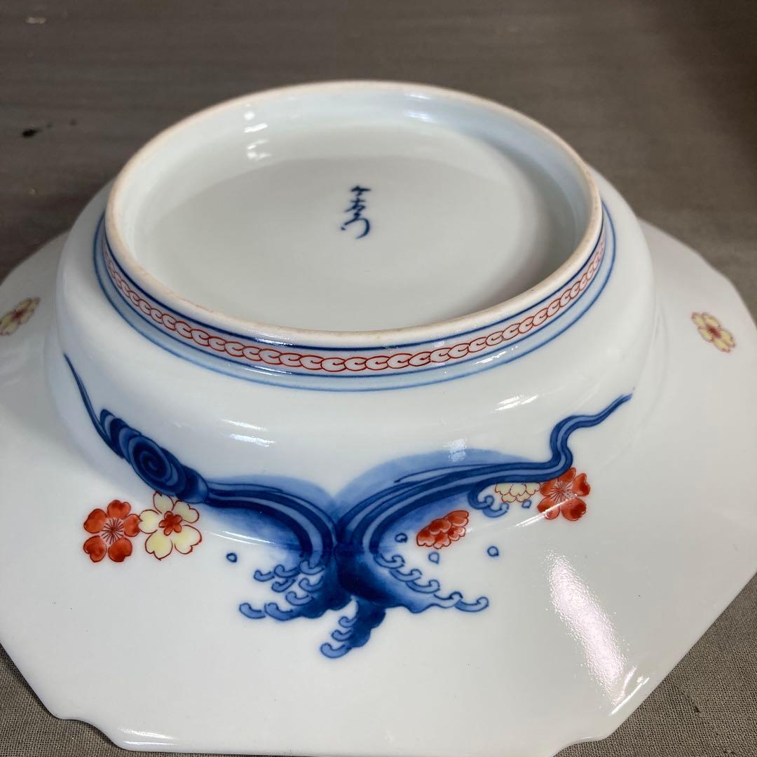 【今右衛門】色鍋島の伝統　人間国宝　十三代今泉今右衛門作　錦花見込絵　八角皿