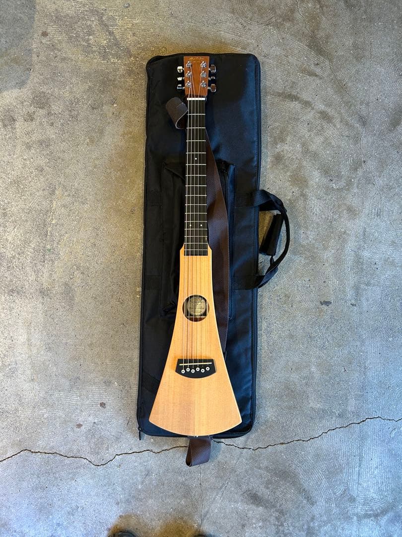 MARTIN マーティン社　トラベルギターBackpacker