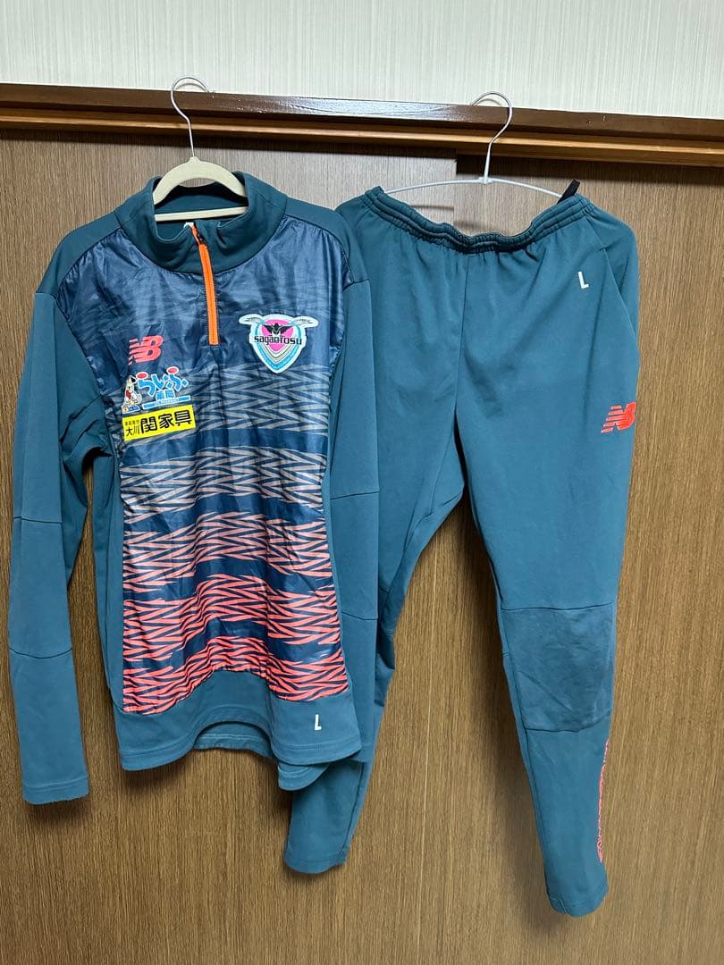 New Balance ウォームアップウェアセット グレー　サガン鳥栖のです！
