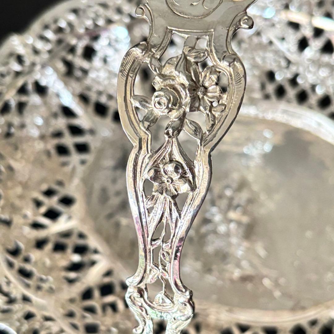 ドイツ製　アンティークシルバー　バスケット　ピアス細工　ロココ　リボン　天使