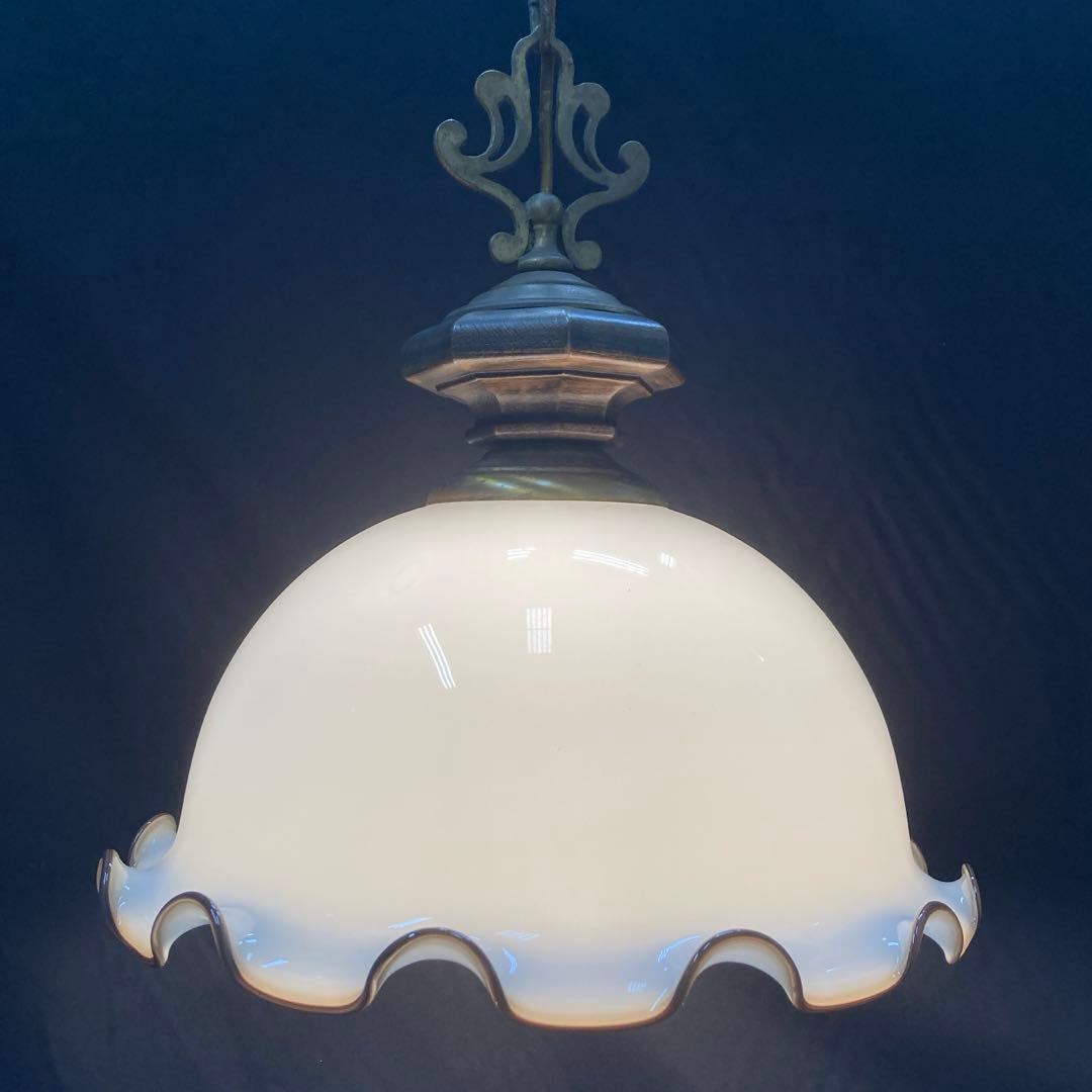 昭和レトロ　ペンダントライト　ミルクガラス　フリル　ビンテージ
