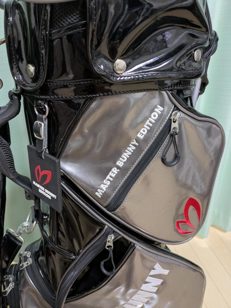 MASTER BUNNY EDITION スタンド式キャディバッグ シルバー