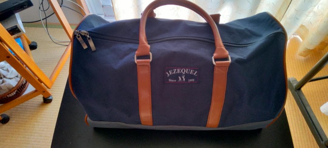 バッグとフォートテニスボール10缶 紙キャップ12月に購入