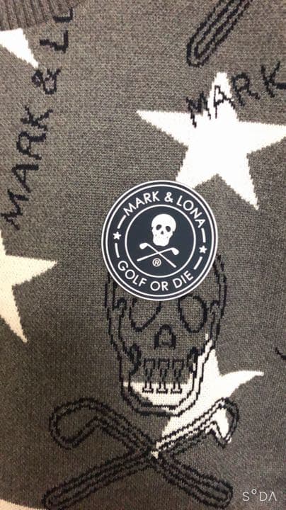 MARK＆lona ニット。送料なしでは販売しません