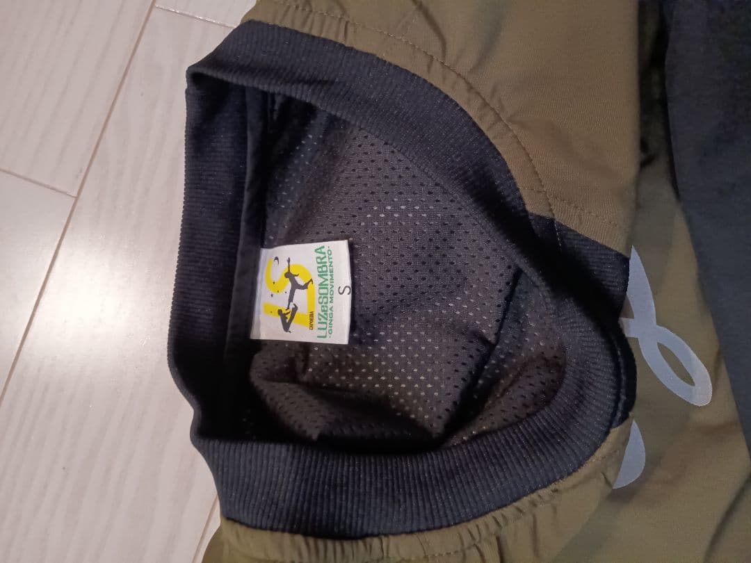 新品LUZe　ルースイソンブラ　STRETCH TAFTA 　撥水防風ジャケット