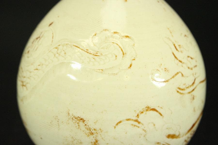 中国美術 白磁 刻龍紋 瓶 高17.5cm(HA434)