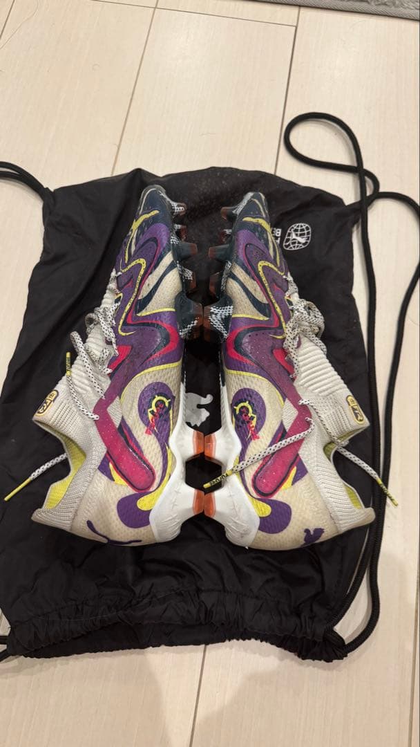 PUMA サッカーシューズ スパイク ホワイト/マルチカラー