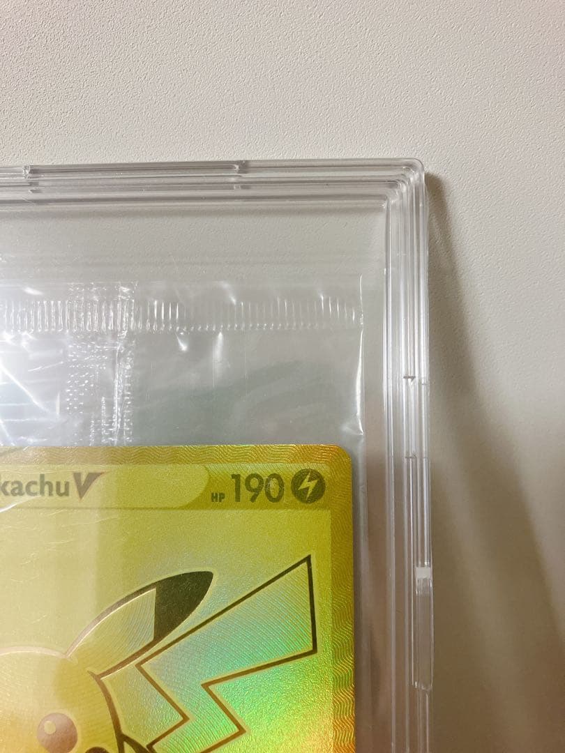 ピカチュウV ゴールデンピカチュウ 未開封 ボール付 英語 海外 ポケモンカード