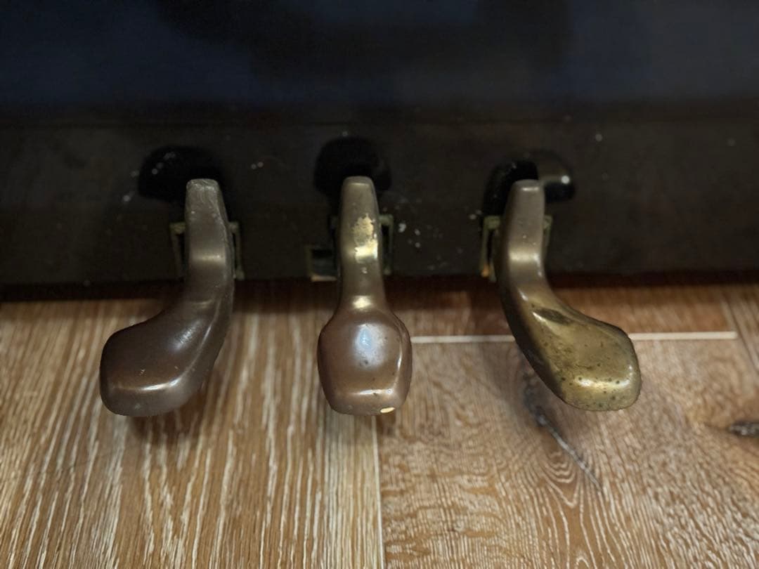 ヤマハ製アップライトピアノ【KAISER、アップライト】