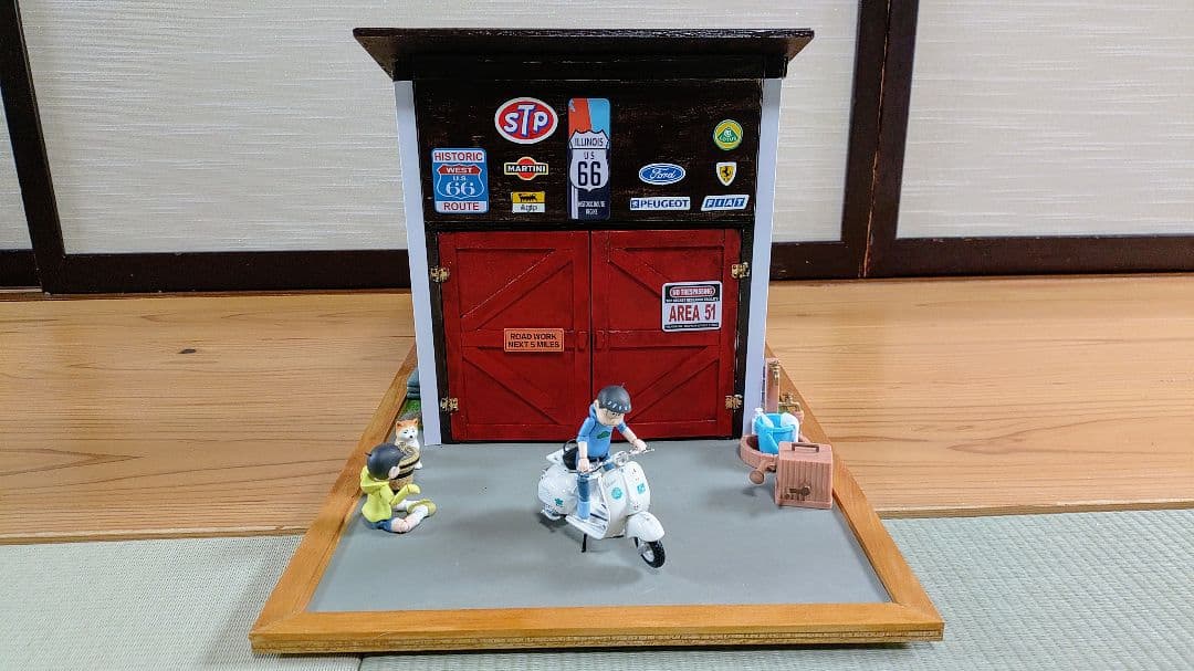 1/18　ジオラマ　ミニカー　ガレージ　車庫　納屋　ドールハウス　即購入禁止