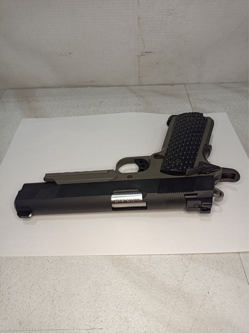 八5877【美品】TOKYO マルイ　ナイトウォーリア　1911カスタム