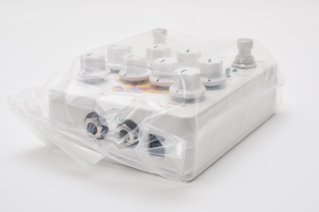 新品 未使用 Keeley Electronics Caverns V2