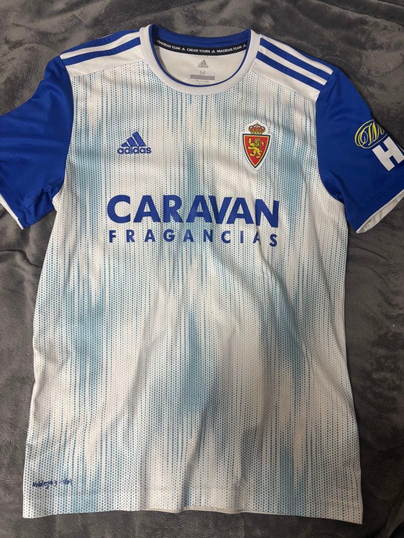 お*き様 【実使用】香川真司選手直筆サイン入りサラゴサユニフォーム