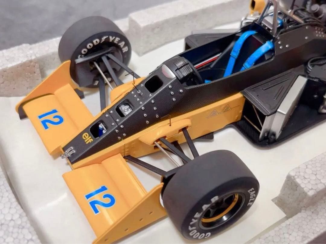 AUTOart 1/18 ロータス 99T ホンダ 日本GP アイルトン・セナ