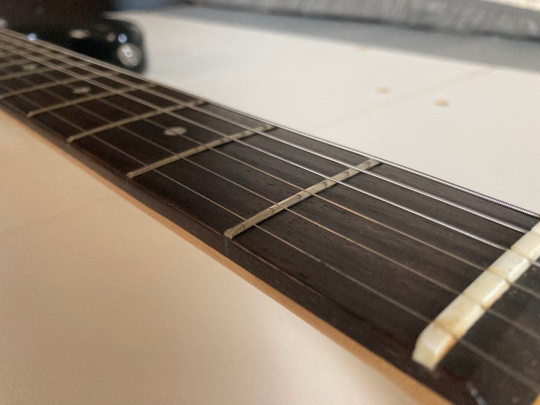 ブラック ストラトキャスタータイプ エレキギター