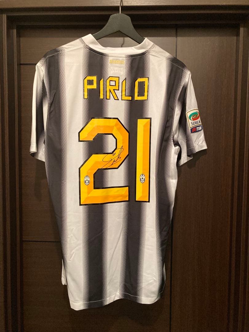 ユベントス PIRLO 直筆サイン入りユニフォーム21番