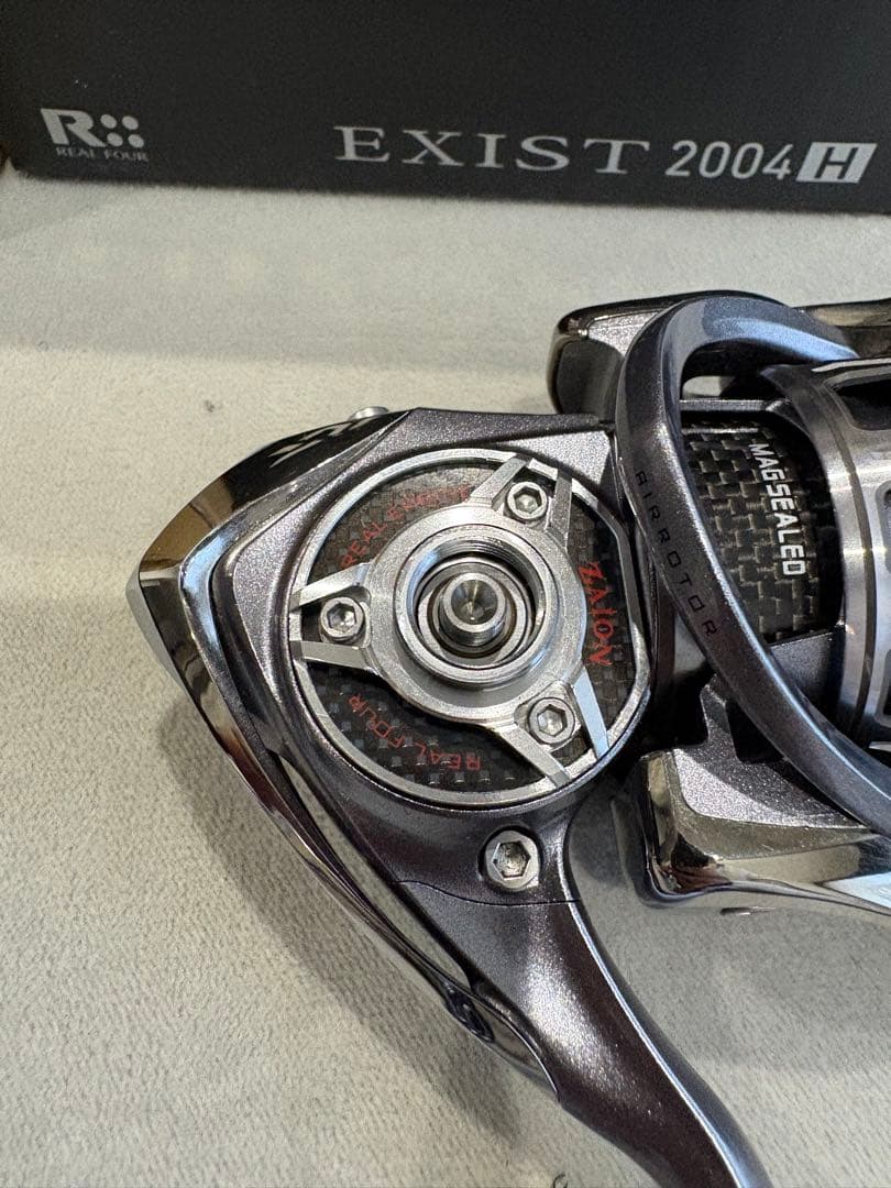 美品 ダイワ 12イグジスト 2004H ハイギア　エリアトラウト　スティーズ