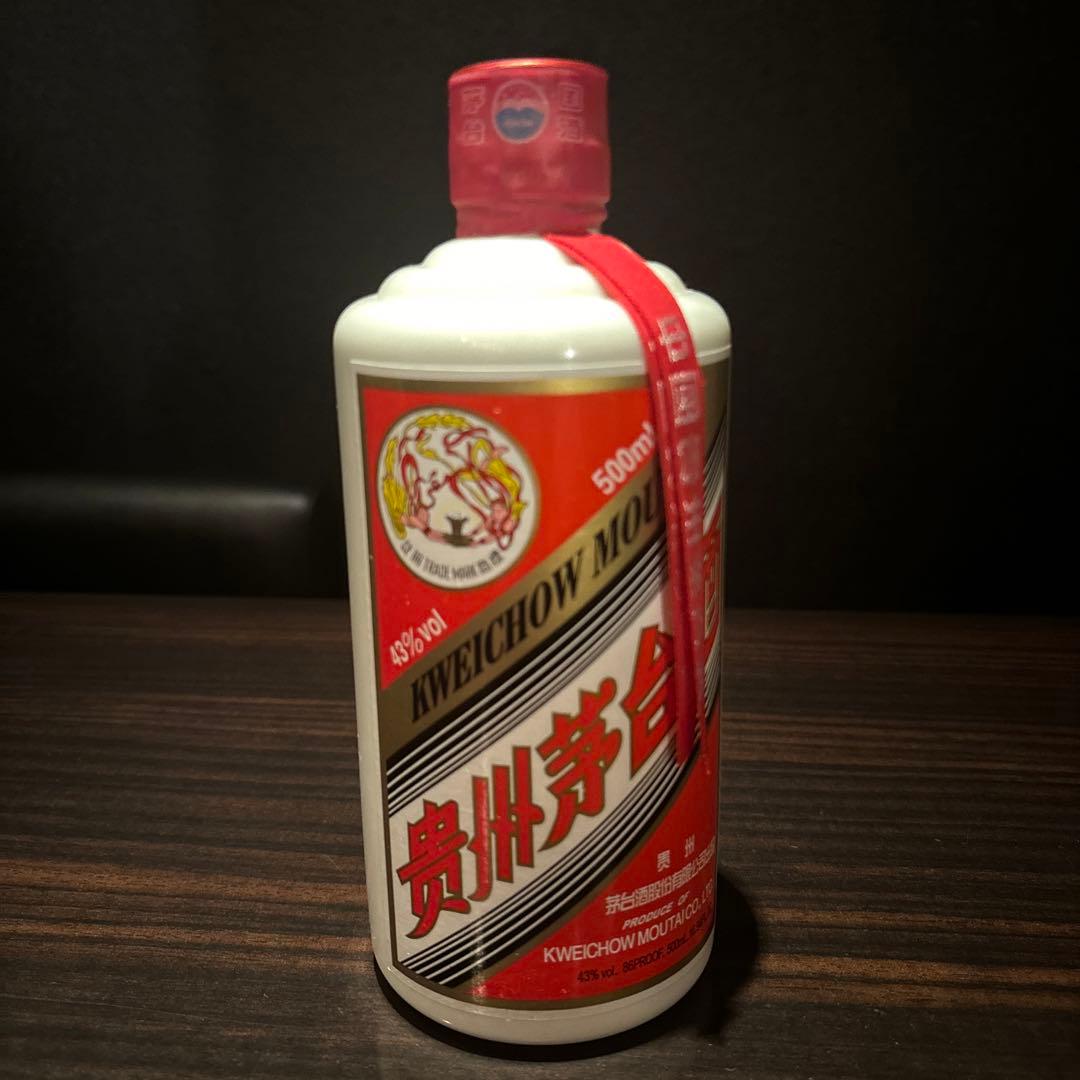 ：茅台酒(マオタイ酒)