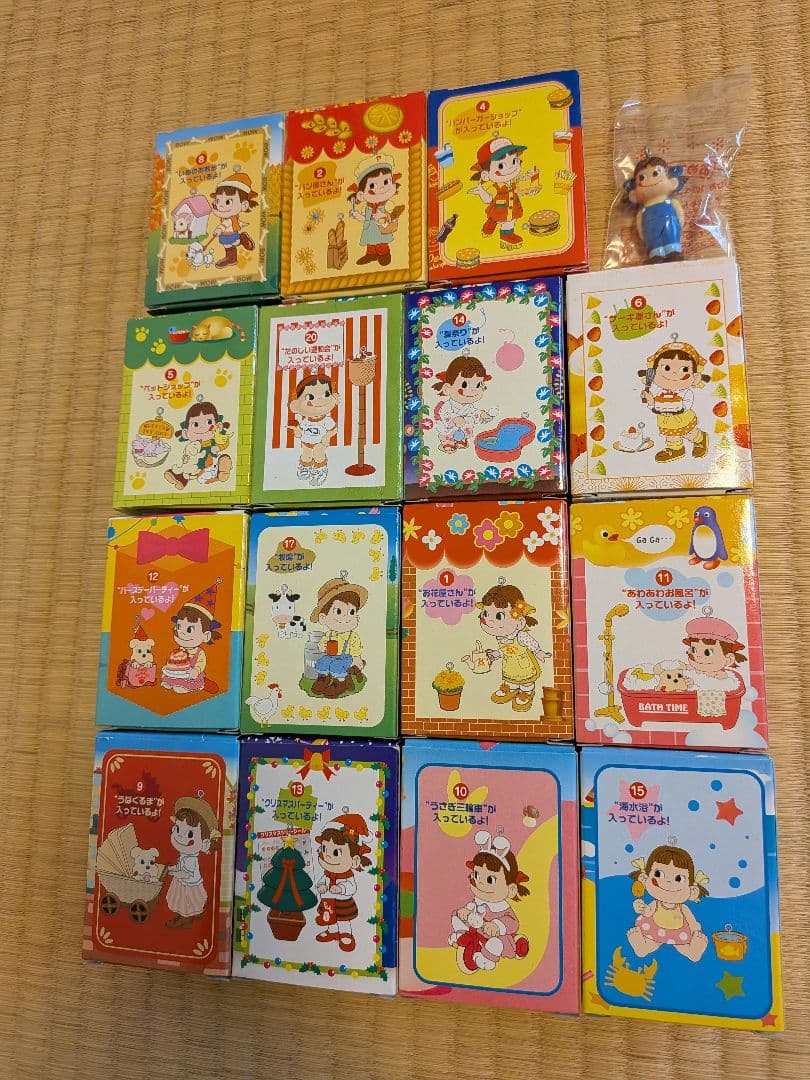 不二家　ミニフィギュア　ストラップ　16セット　当たり付き　未使用　箱入り