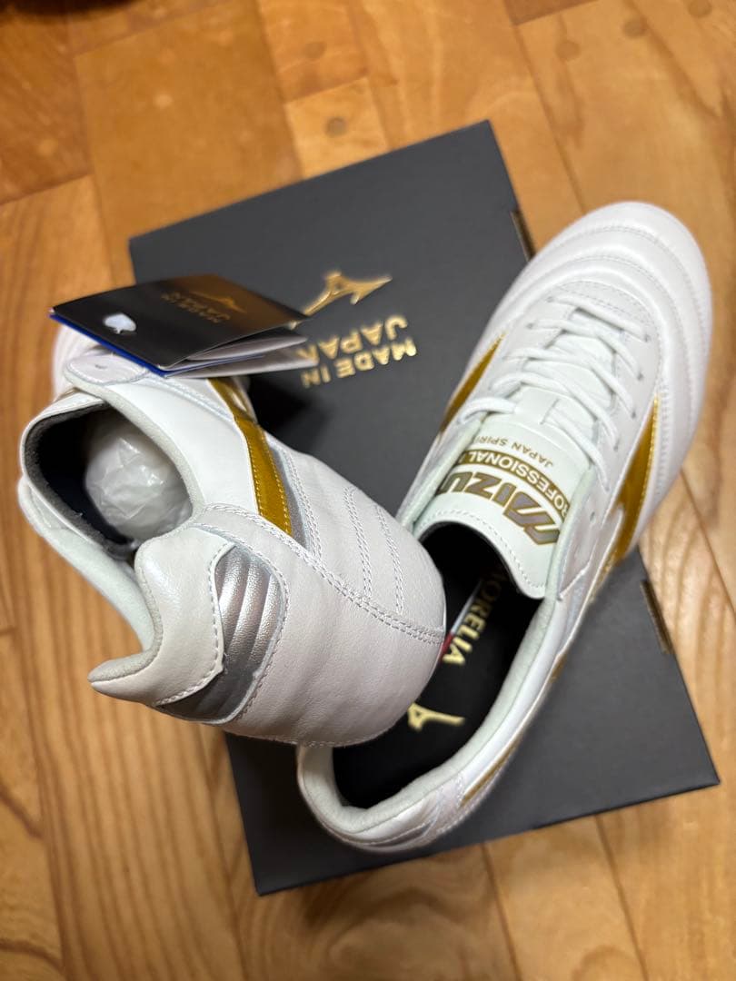 新品　最新　激レア　限定カラー　ミズノ　モレリア 2 JAPAN