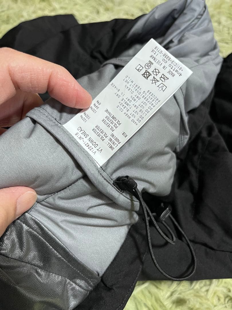 V12 ダウンジャケット Lサイズ