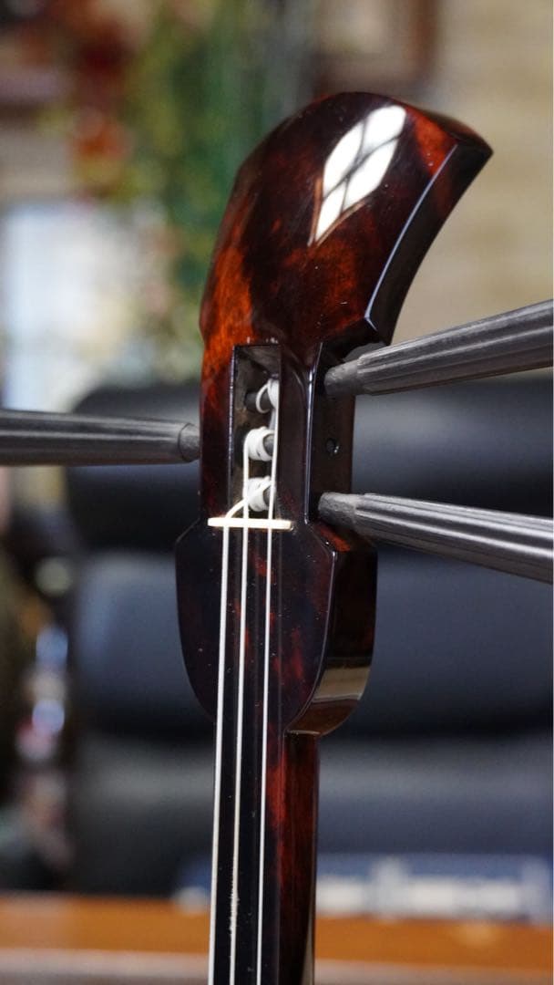 うるま市田場の本島ウジラミ黒木使用　内間直樹ちゃんぐわぁー與那城型三線　一点品