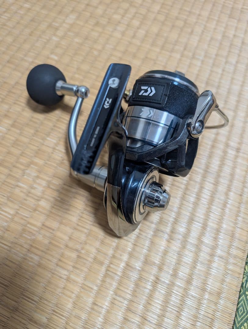 21セルテートSW8000P スプールバンド付き目立つキズは、少ない。