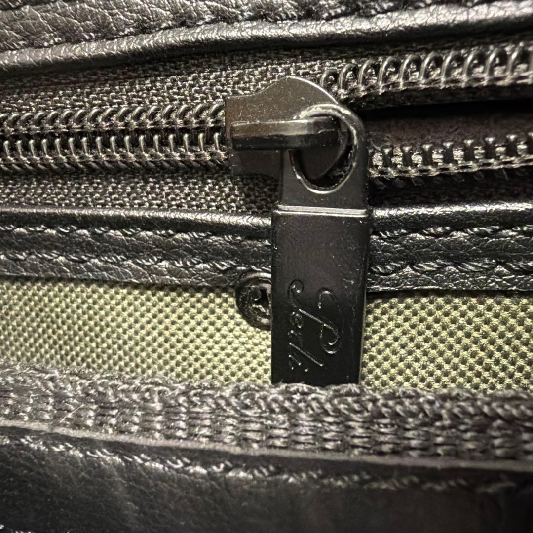 バイオリン　ケース　pedi (カタログより2.3kg)