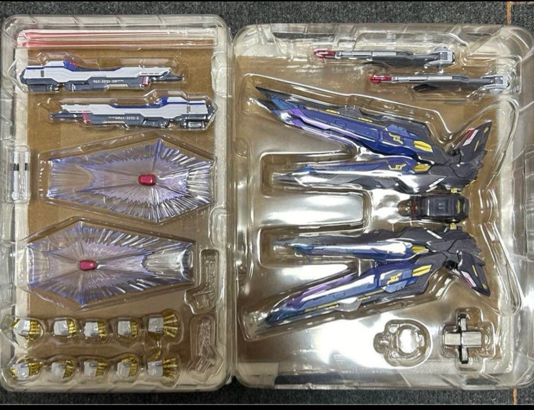 メタルビルド ストライクフリーダム デスティニー 光の翼 2024