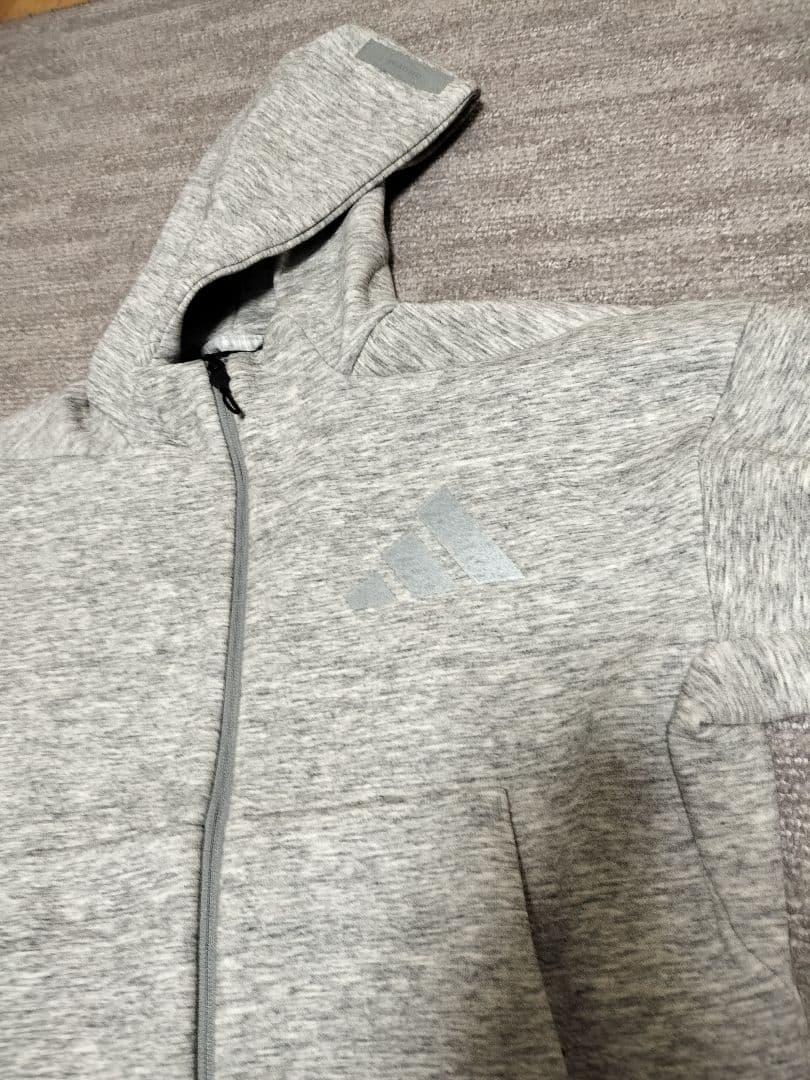 adidas メンズ Sサイズパーカー パンツ ジャージ 上下