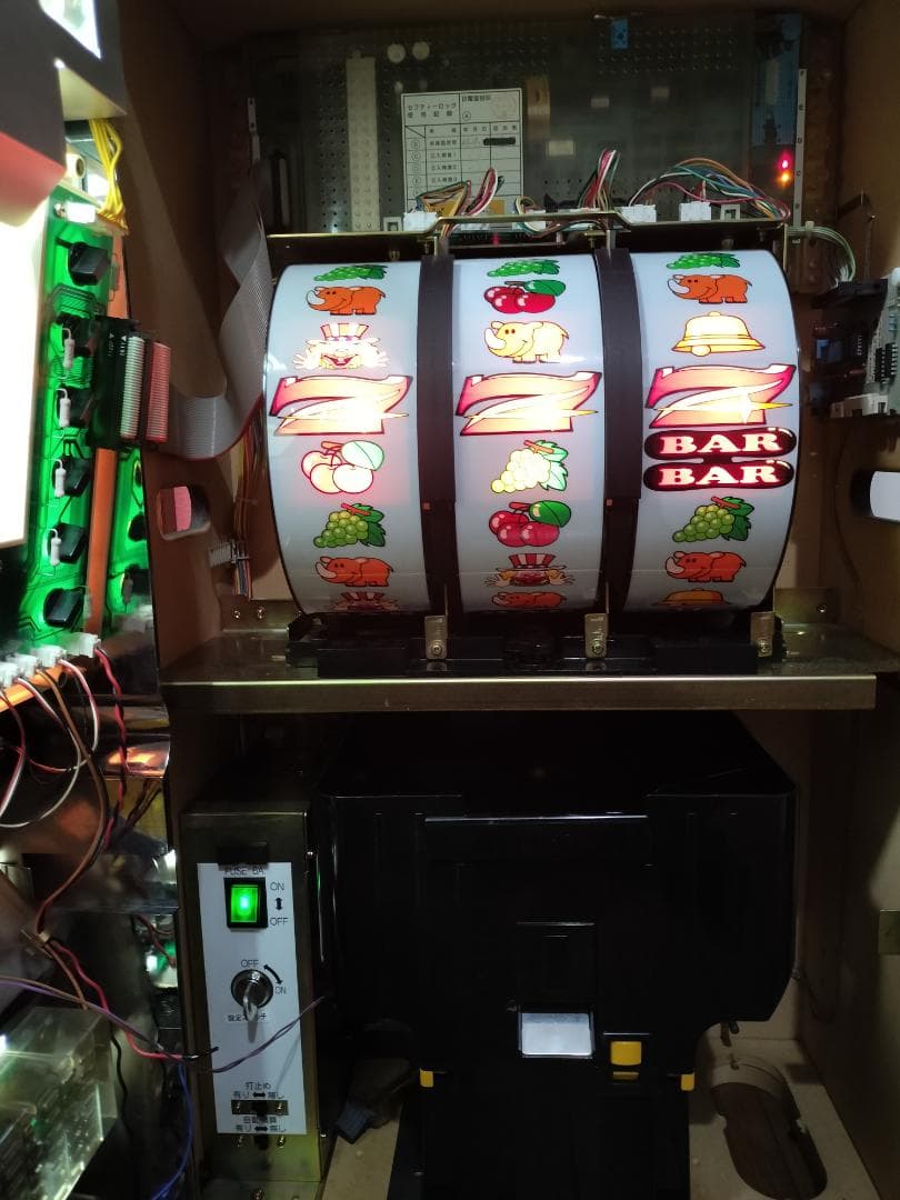 【パチスロ実機】北電子★ハイパージャグラーV【不要機付】４号機・レア・人気