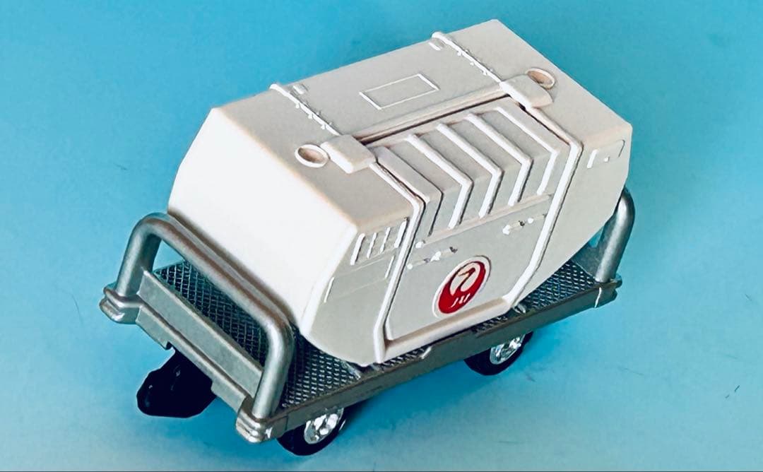 トミカ96 JAL コンテナ トラクター トミカ100 JAL コンテナ2台で